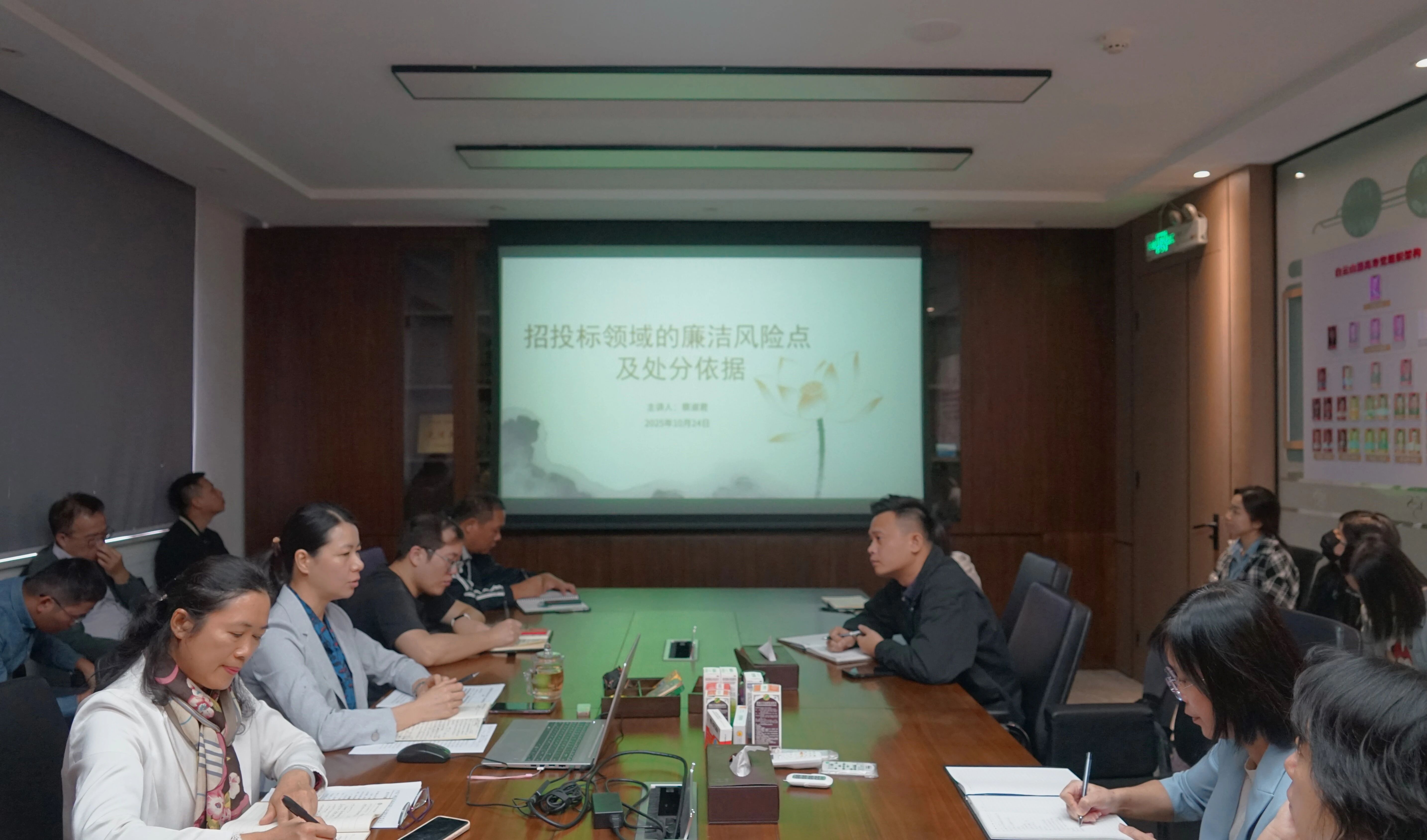 58da960f846ffcbe25836ad4bf93b99b.jpg 58da960f846ffcbe25836ad4bf93b99b.jpg